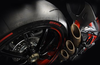 MV Agusta Brutale 800 RR Pirelli 2018 - Bild 3